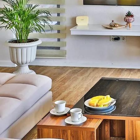 4 Bedroom Luxury In Kiziltas -