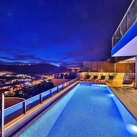 4 Bedroom Luxury In Kiziltas - 别墅