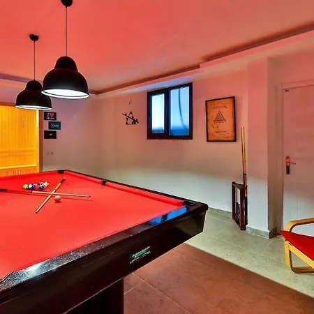4 Bedroom Luxury In Kiziltas - Villa