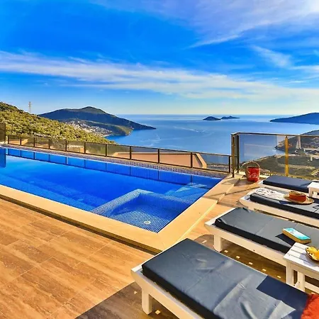 Villa 4 Bedroom - 7602