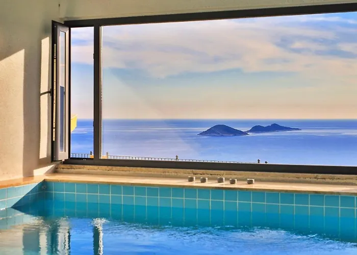 Вилла 4 Bedroom Luxury In Kiziltas -