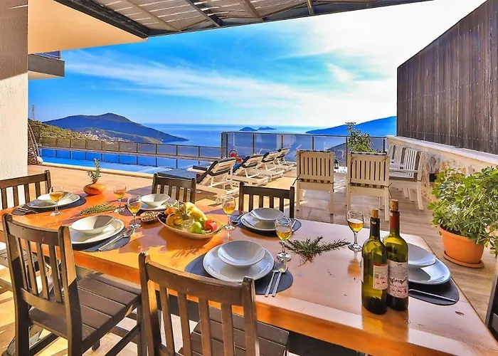 4 Bedroom Luxury In Kiziltas - *