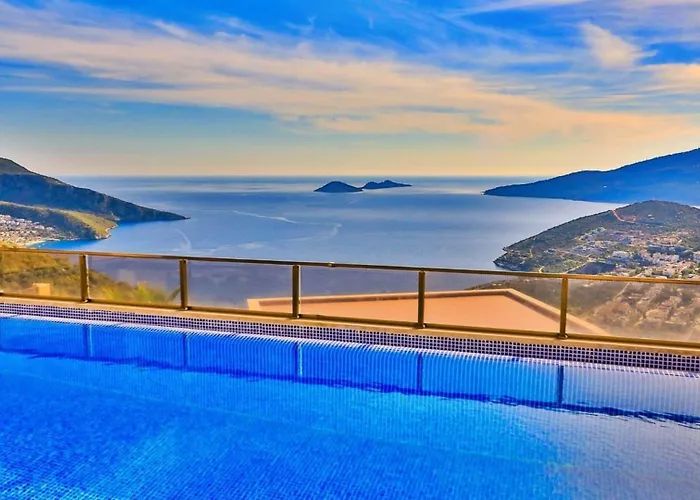 Вилла 4 Bedroom Luxury In Kiziltas -