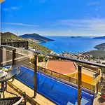 4 Bedroom Luxury In Kiziltas - Βίλα *