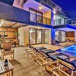 4 Bedroom Luxury In Kiziltas - Βίλα Καλκάν